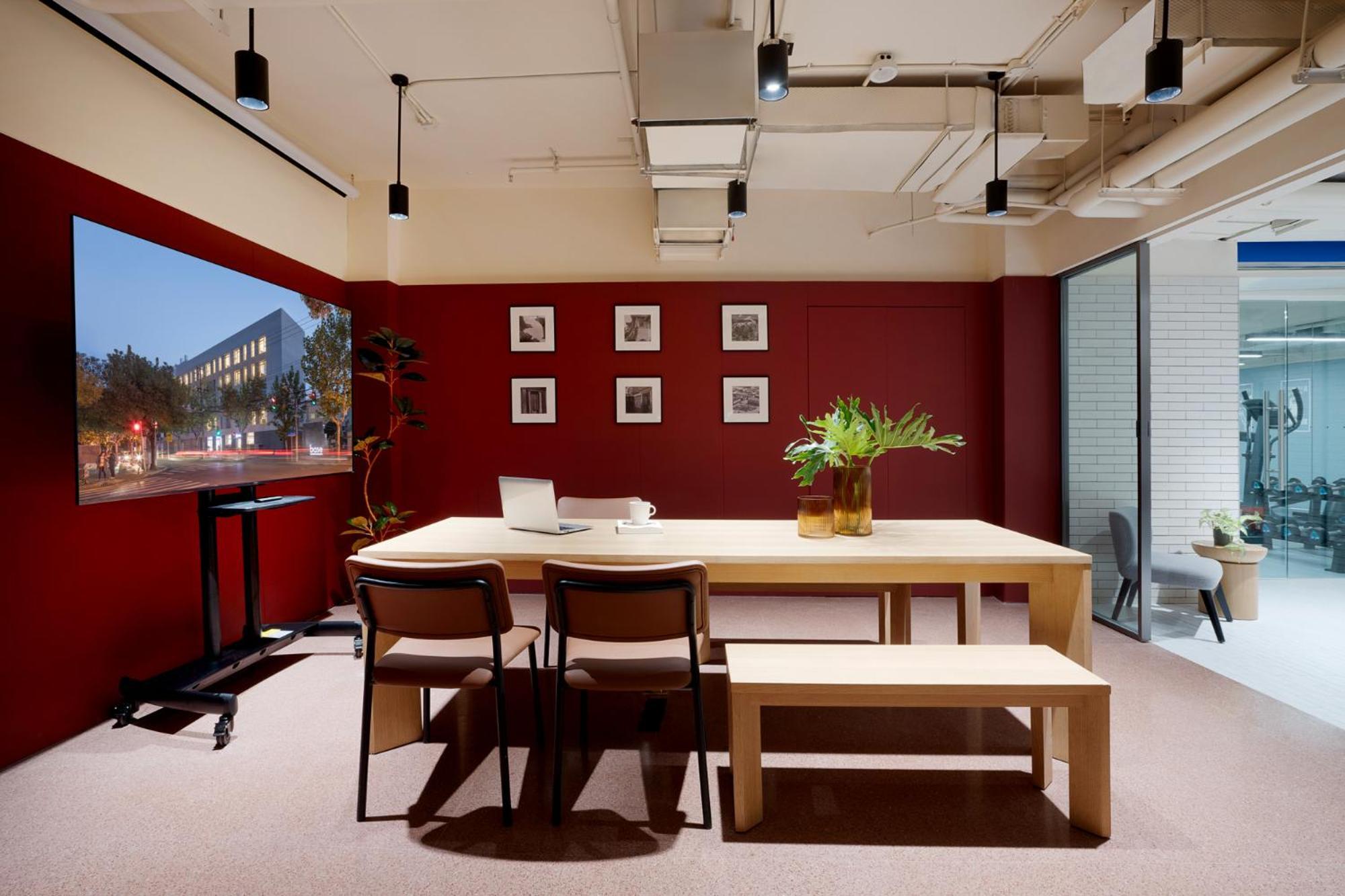 Base-Beijing Wangfujing Serviced Apartment- In Hutong &Bike Rental &Close To Forbidden City, Tian'Anmen Square &Subway Nearby &Free Coffee &Washing Machine,Kitchen &Restaurant Discount &English Speaking &High Speed Free Wifi Εξωτερικό φωτογραφία The interior of the library